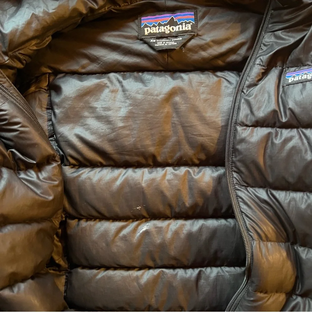 Bundle of 2 Patagonia Hi Loft Down Jackets with Hoods - Picture 5 of 5